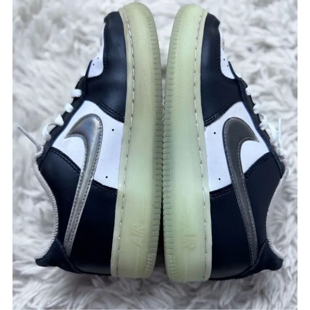 Nike boys black